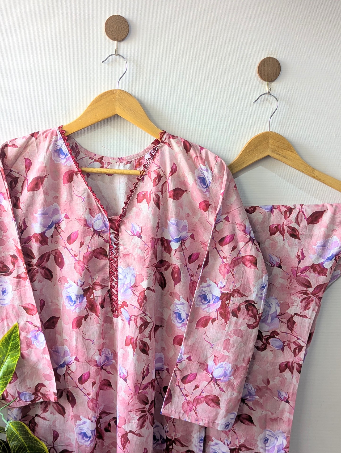 Rose Garden Lawn Stitched 2pc