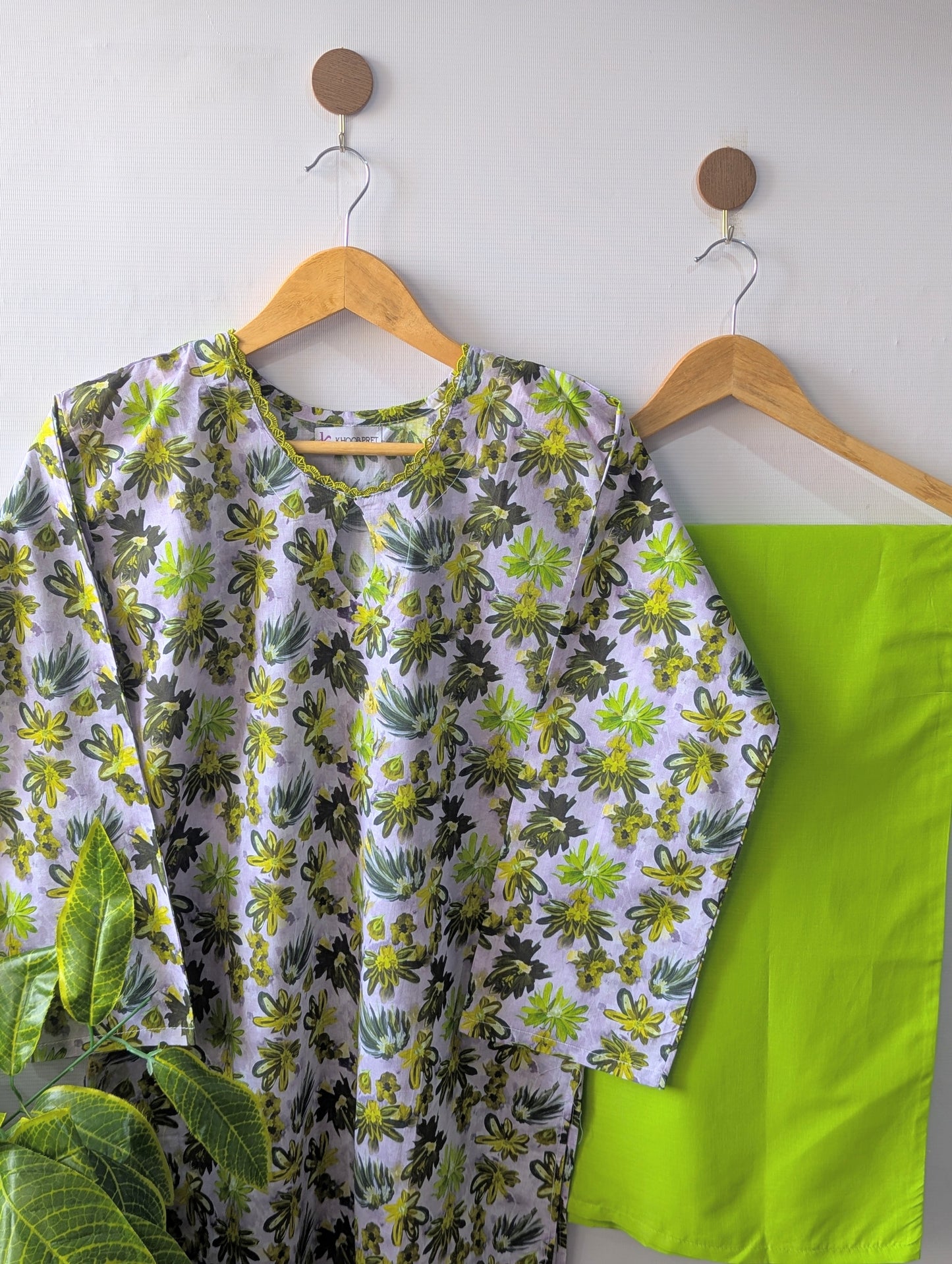 Light Green Petals & Green Wide Leg Plazo - 2pcs