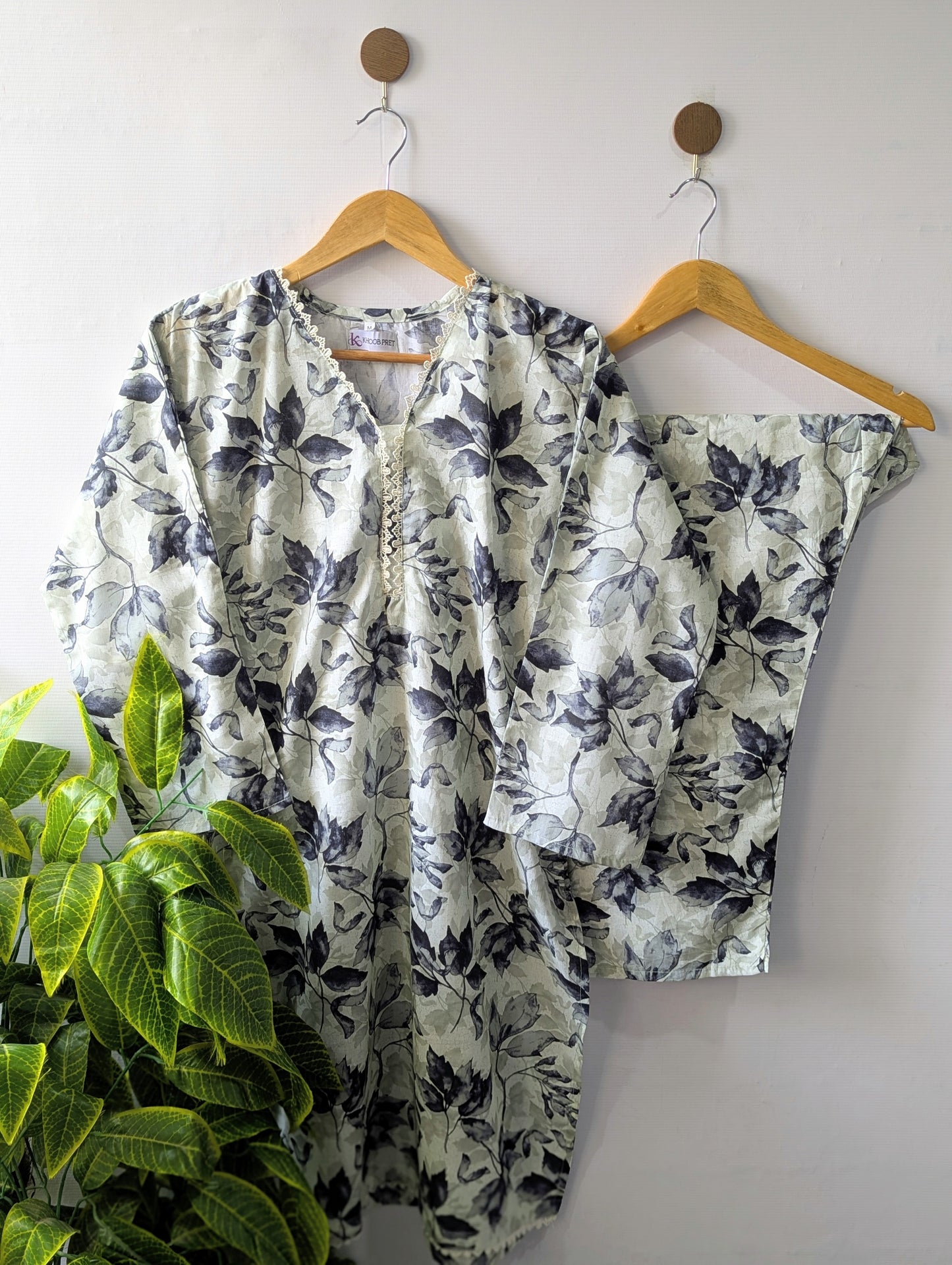 Grey Leafs Lawn Stitched 2pc