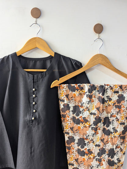 Black & Little Florals Lawn Farshi Set - 2pcs