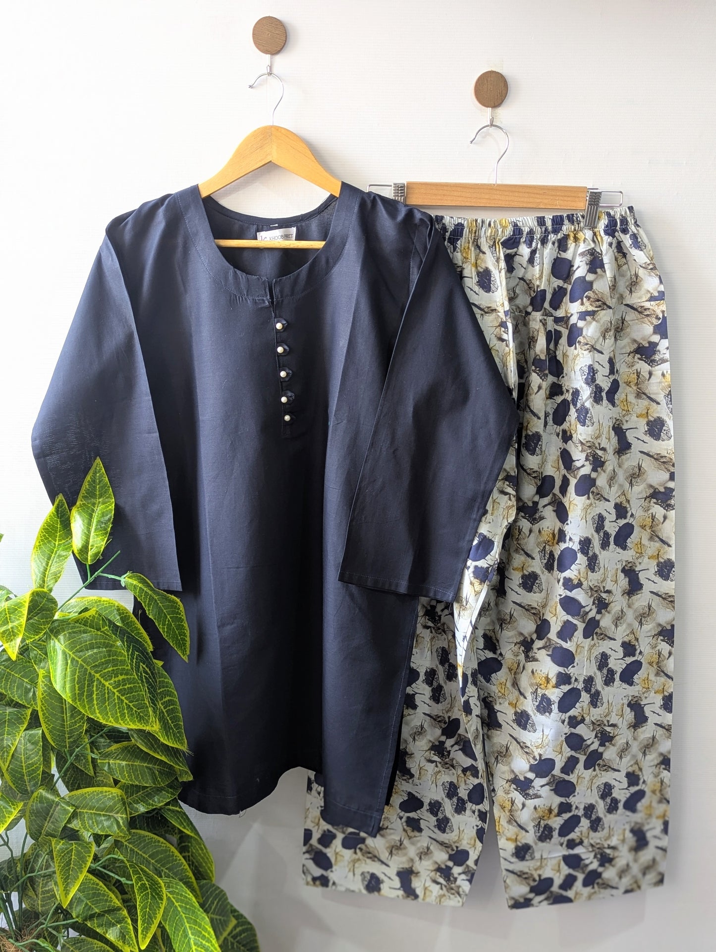 Navy & White Floral Lawn Farshi Set - 2pcs