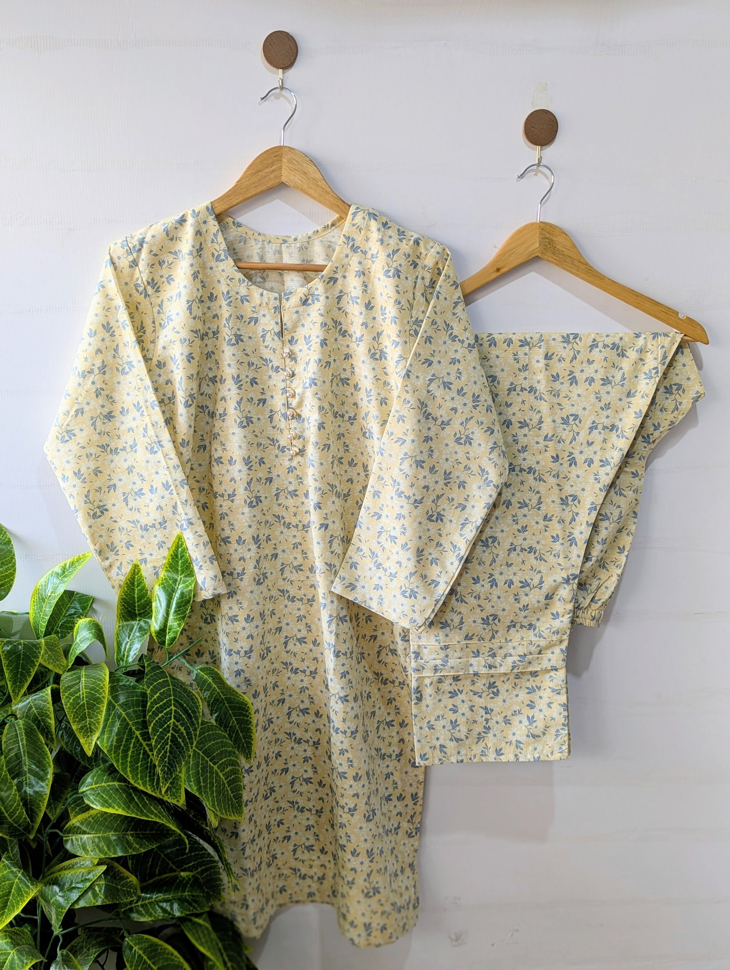 Little Florals Khaddar Stitched 2pc