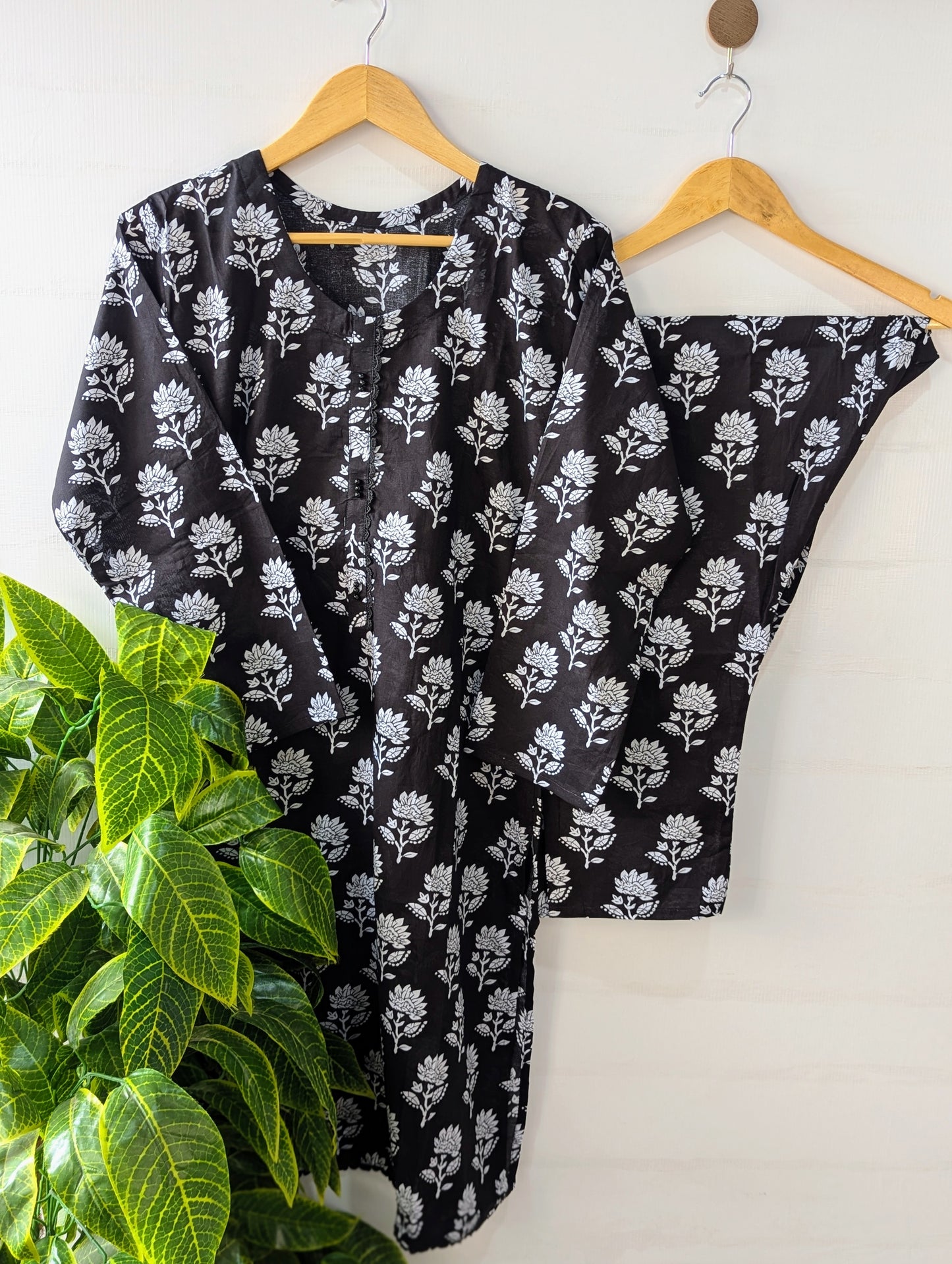 Black & White Flower Lawn 2pc Co-ord Set